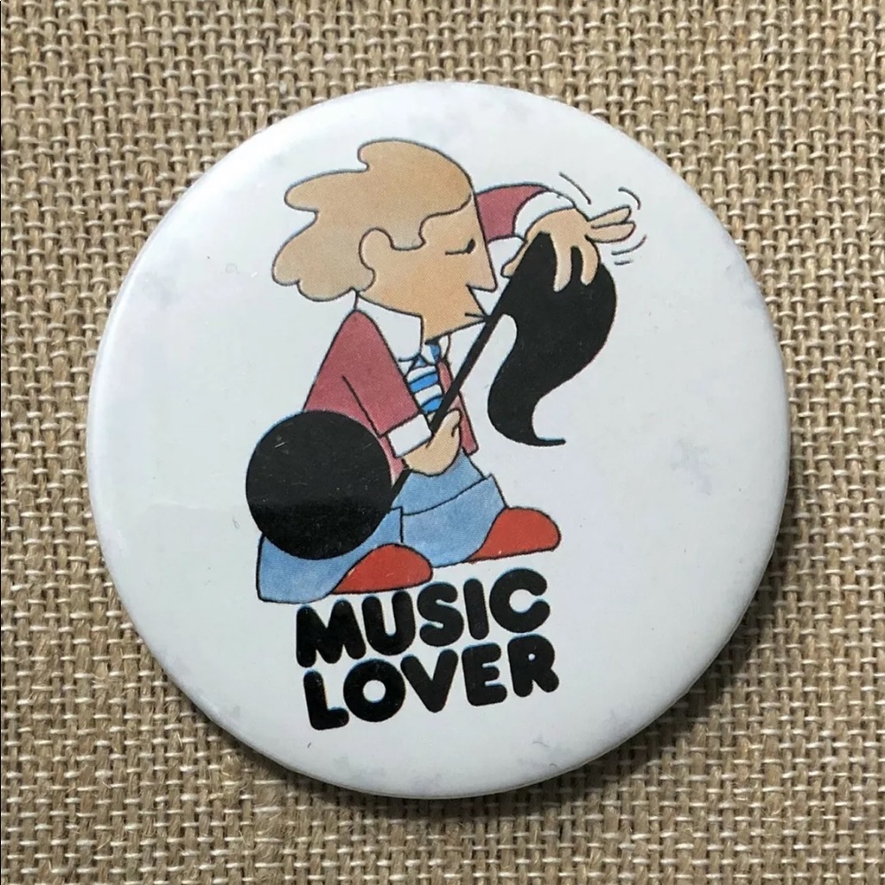 MUSIC LOVER Vintage Pinback Button NEW